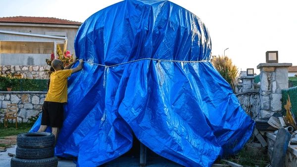 Perbedaan Jenis Terpal Plastik Berdasarkan Ketebalan dan Kegunaannya