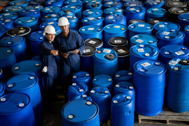 Cara Memilih Distributor Vinyl Acetate Monomer untuk Aplikasi Industri Tepat