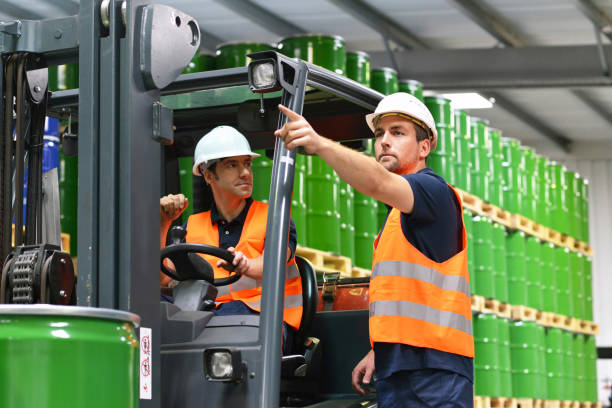 Keunggulan Memilih Distributor Dimethyl Formamide Berpengalaman di Indonesia